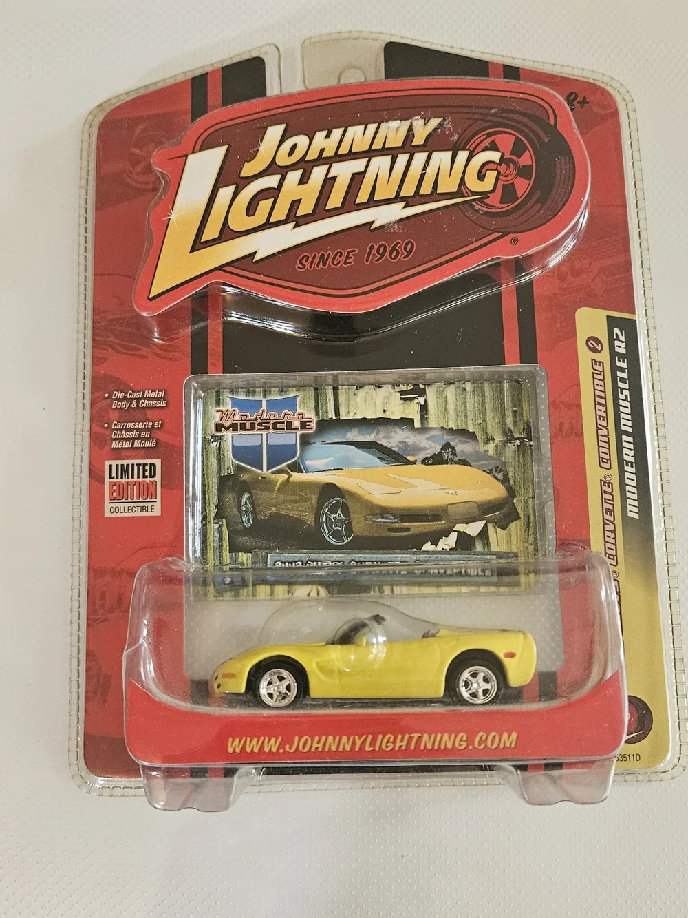 Johnny Lightning Yellow Modern Muscle Die-Cast Sports Car